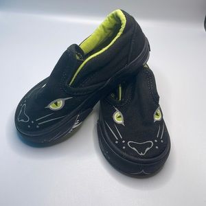 Black and green vans from how to train your dragon